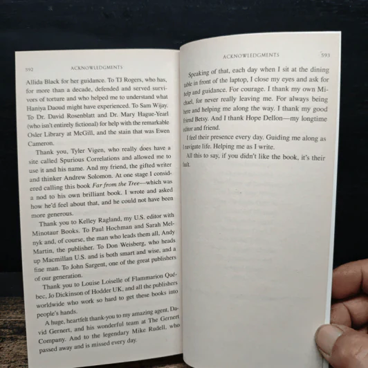 The Madness of Crowds - Louise Penny รูปที่ 8