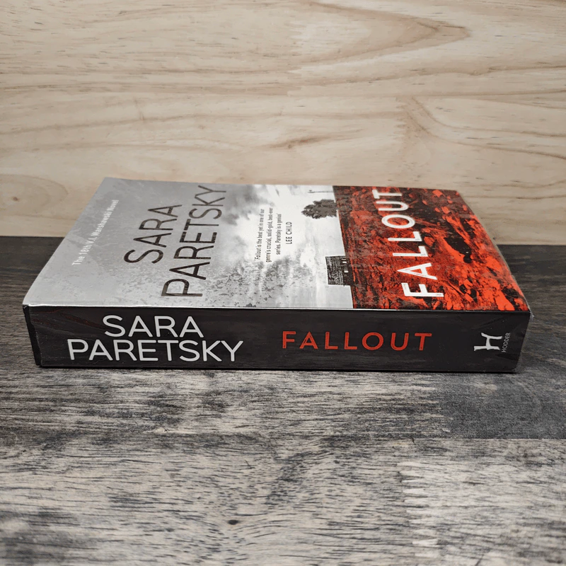 Fallout - Sara Paretsky รูปที่ 2