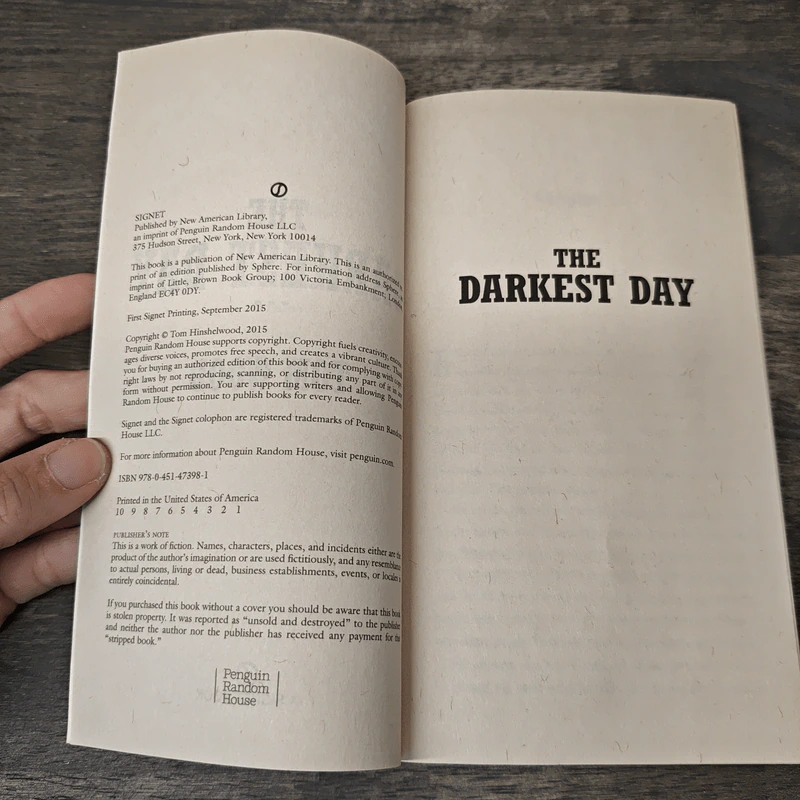 The Darkest Day - Tom Wood รูปที่ 6