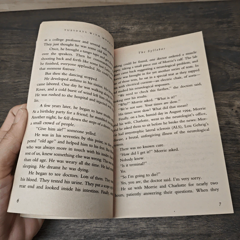 Tuesdays with Morrie - Mitch Albom รูปที่ 7
