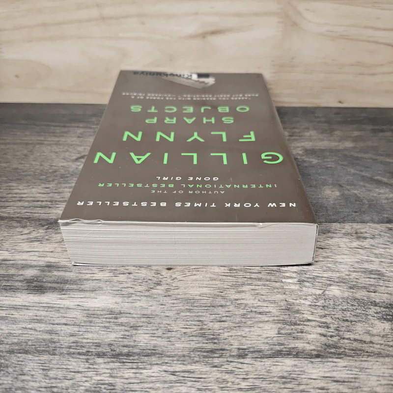 Sharp Objects - Gillian Flynn รูปที่ 4