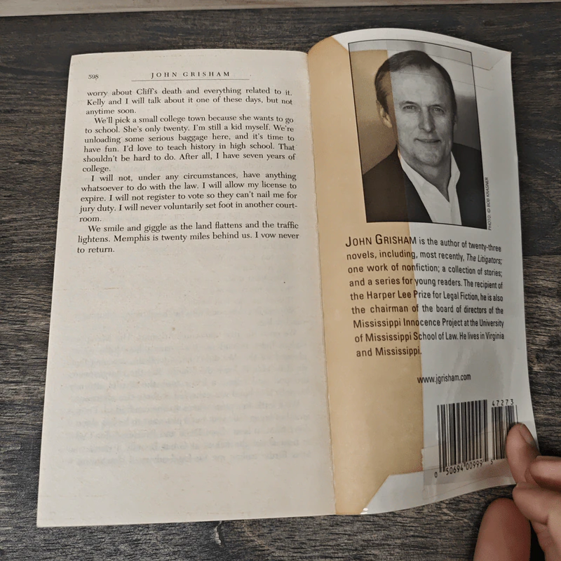 The Rainmaker - John Grisham รูปที่ 8