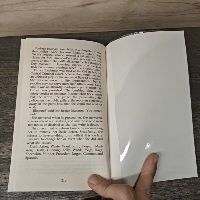 A Judgement in Stone - Ruth Rendell รูปที่ 8