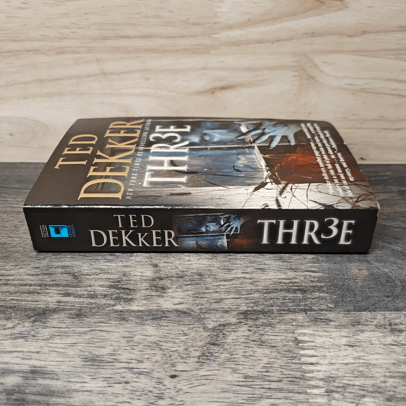 Thr3e - Ted Dekker รูปที่ 2