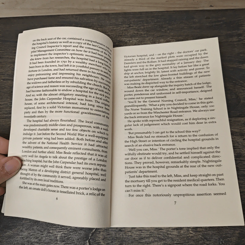 Shroud for a Nightingale - P.D. James รูปที่ 7