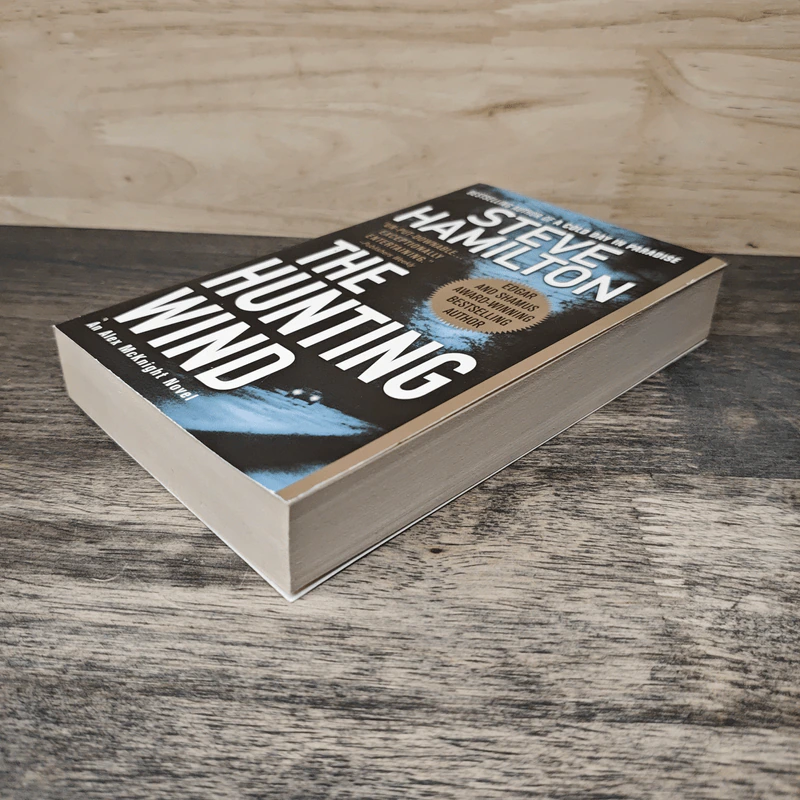 The Hunting Wind - Steve Hamilton รูปที่ 3