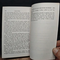 Plum Pudding Murder - Joanne Fluke รูปที่ 8