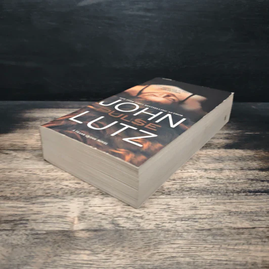 Pulse - John Lutz รูปที่ 4