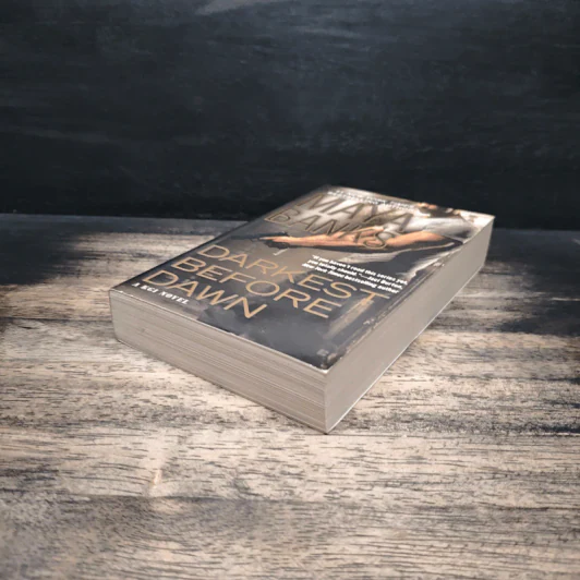 Darkest Before Dawn - Maya Banks รูปที่ 4