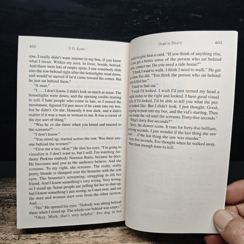Secrets in Death - J.D. Robb รูปที่ 8