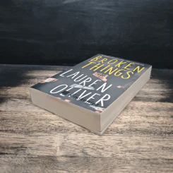 Broken Things - Lauren Oliver รูปที่ 4