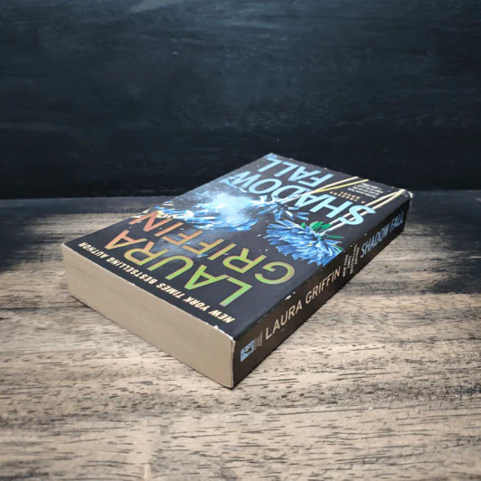 Shadow Fall - Laura Griffin รูปที่ 5