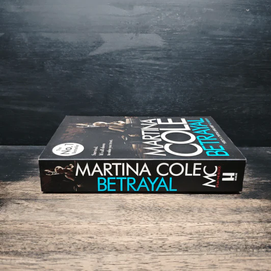 Betrayal - Martina Cole รูปที่ 3