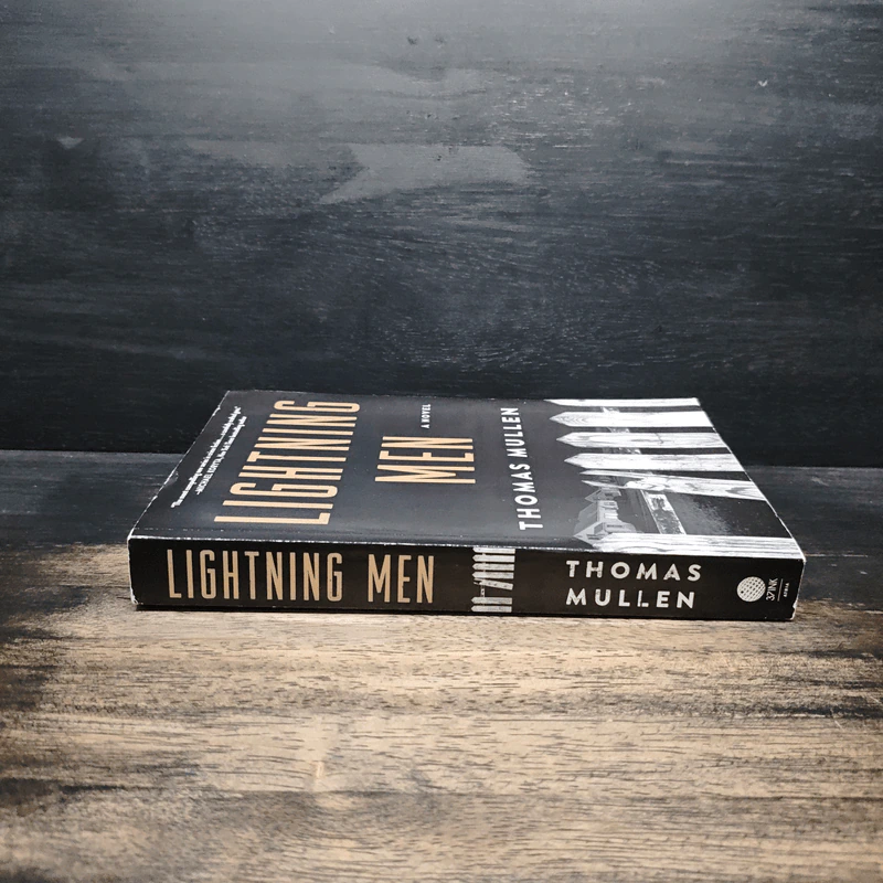 Lightning Men - Thomas Mullen รูปที่ 3