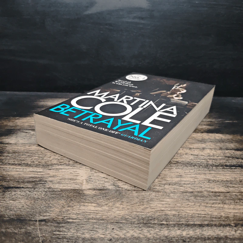 Betrayal - Martina Cole รูปที่ 4