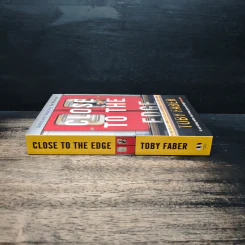 Close to the Bone - Toby Faber รูปที่ 3