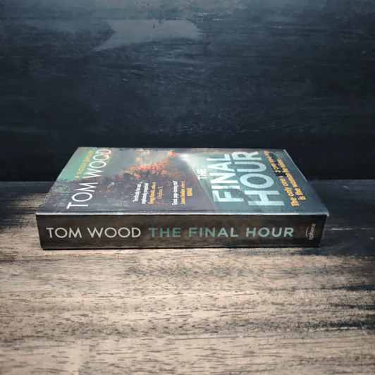 The Final Hour - Tom Wood รูปที่ 3