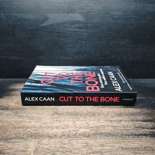Cut to the Bone - Alex Caan รูปที่ 3