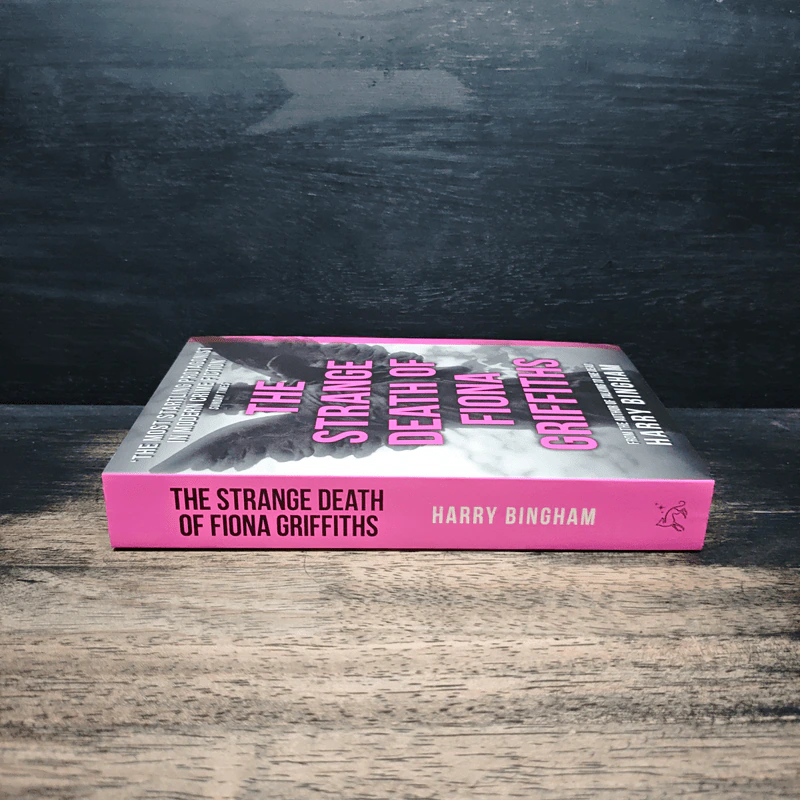 The Strange Death of Fiona Griffiths - Harry Bingham รูปที่ 3