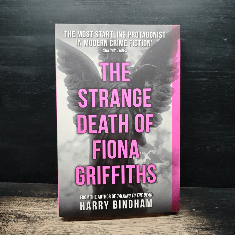 The Strange Death of Fiona Griffiths - Harry Bingham รูปที่ 1