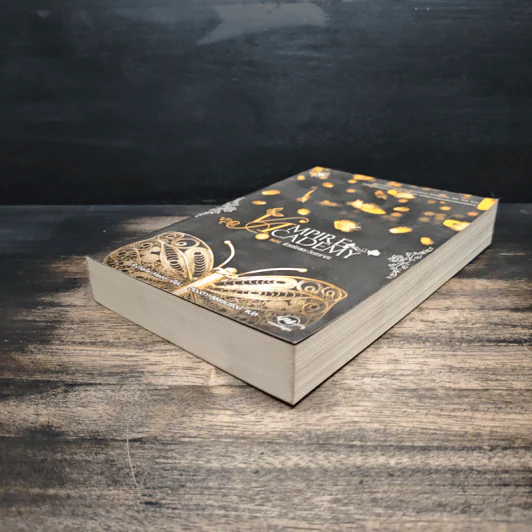 Vampire Academy 5 ตอน ด้วยรักและวิญญาณ - Richelle Mead, ต้องตา สุธรรมรังษี รูปที่ 4