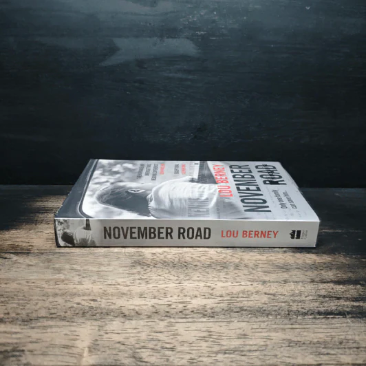 November Road - Lou Berney รูปที่ 3