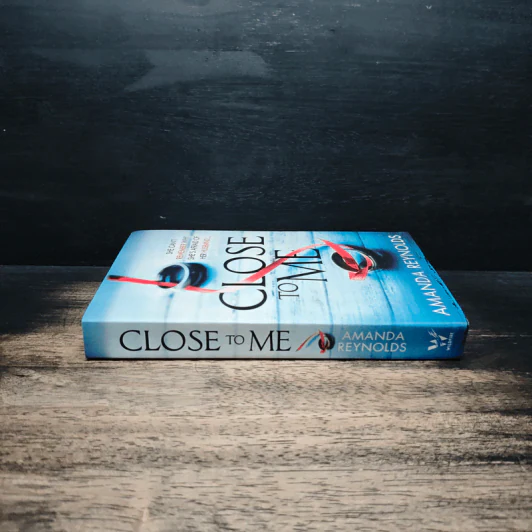 Close to Me - Amanda Reynolds รูปที่ 3