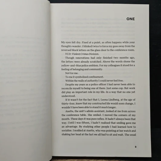 Leona: The Die Is Cast - Jenny Rogneby รูปที่ 7