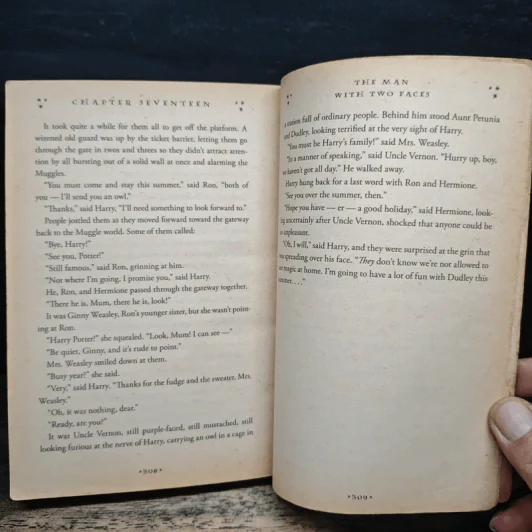 Harry Potter And The Sorcerer's Stone - J.K.Rowling รูปที่ 10