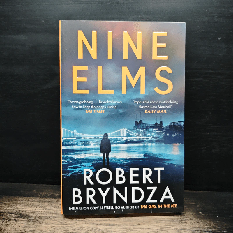 Nine Elms - Robert Bryndza รูปที่ 1
