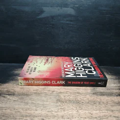 The Shadow of Your Smile - MARY HIGGINS CLARK รูปที่ 3