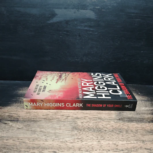 The Shadow of Your Smile - MARY HIGGINS CLARK รูปที่ 3