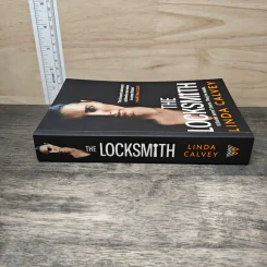 The Locksmith - Linda Calvey รูปที่ 2
