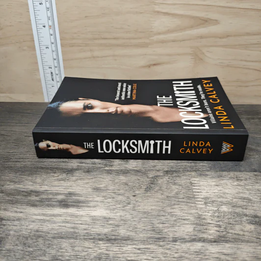 The Locksmith - Linda Calvey รูปที่ 2