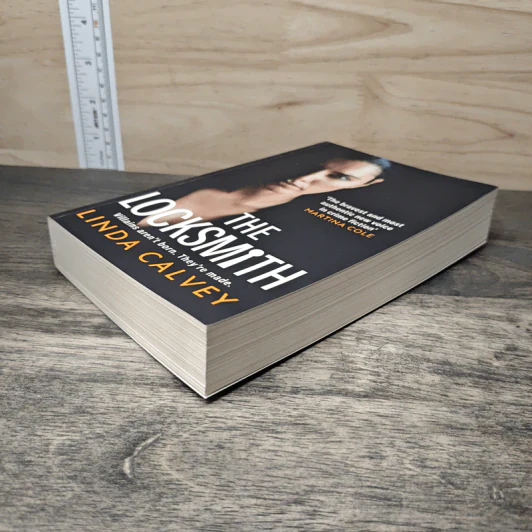 The Locksmith - Linda Calvey รูปที่ 3