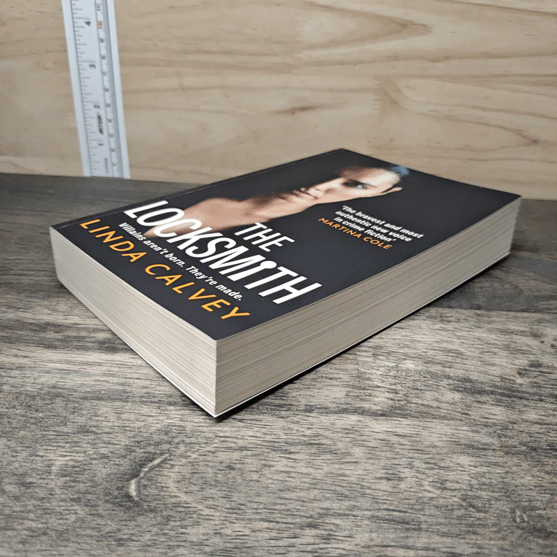 The Locksmith - Linda Calvey รูปที่ 3