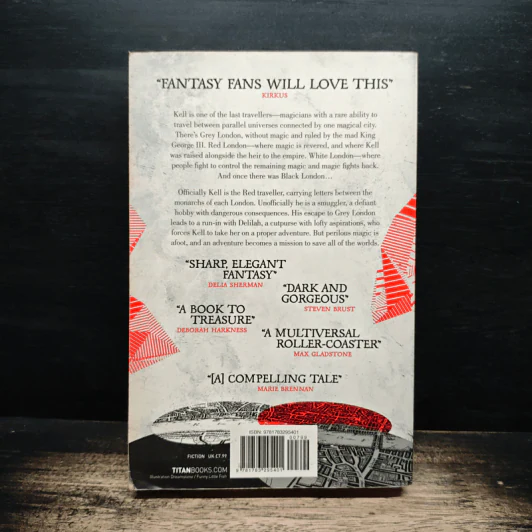 A Darker Shade of Magic - V.E. Schwab รูปที่ 2
