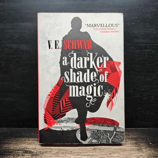 A Darker Shade of Magic - V.E. Schwab รูปที่ 1