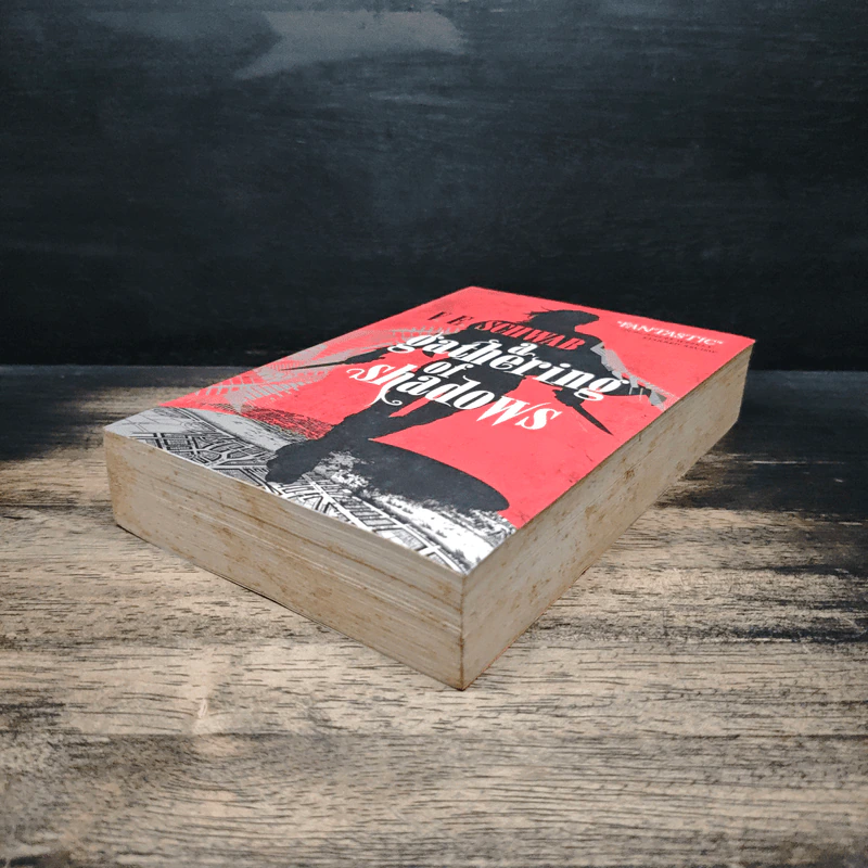A Gathering of Shadows - V.E. Schwab รูปที่ 4