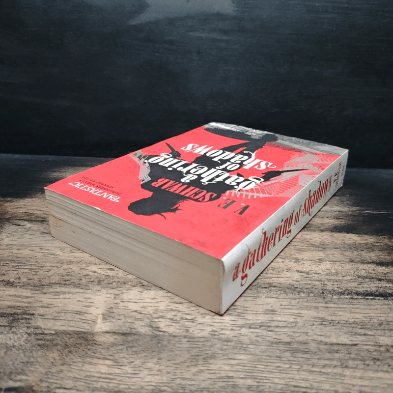 A Gathering of Shadows - V.E. Schwab รูปที่ 5