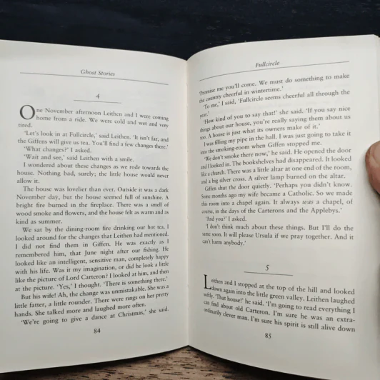 Ghost Stories - Rosemary Border รูปที่ 8