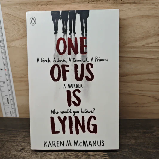 One Of Us Is Lying - Karen M. McManus รูปที่ 1