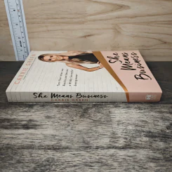 She Means Business - Carrie Green รูปที่ 2