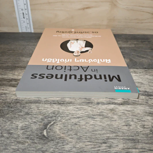 Mindfulness in Action ฝึกใจง่ายๆ เก่งได้อีก - ดร.วรภัทร์ ภู่เจริญ รูปที่ 4