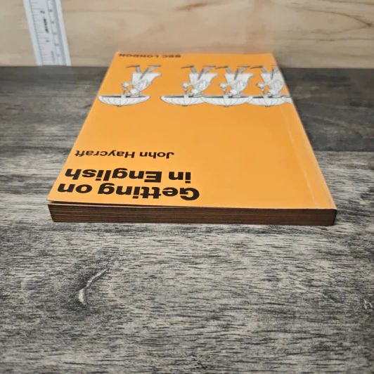 Getting on in English - John Haycraft รูปที่ 4