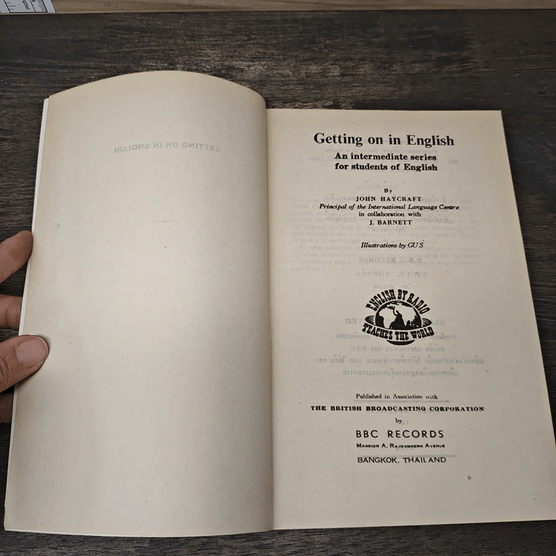 Getting on in English - John Haycraft รูปที่ 6