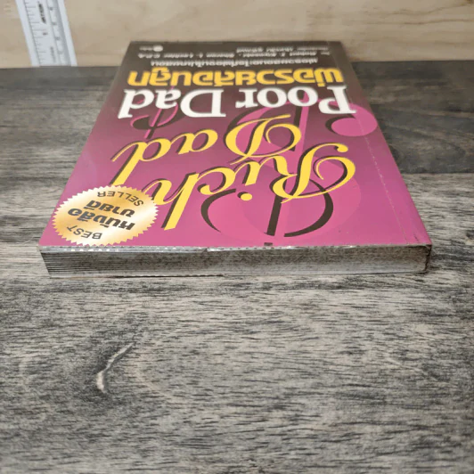 Rich Dad Poor Dad พ่อรวยสอนลูก - Rebert T. Kiyosaki, Sharon L. Lechter รูปที่ 4