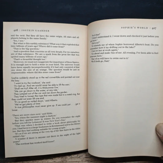 Sophie's World - Jostein Gaarder รูปที่ 11