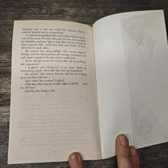 And Thereby Hangs a Tale - Jeffrey Archer รูปที่ 9