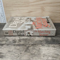 The Marching Season - Daniel Silva รูปที่ 2